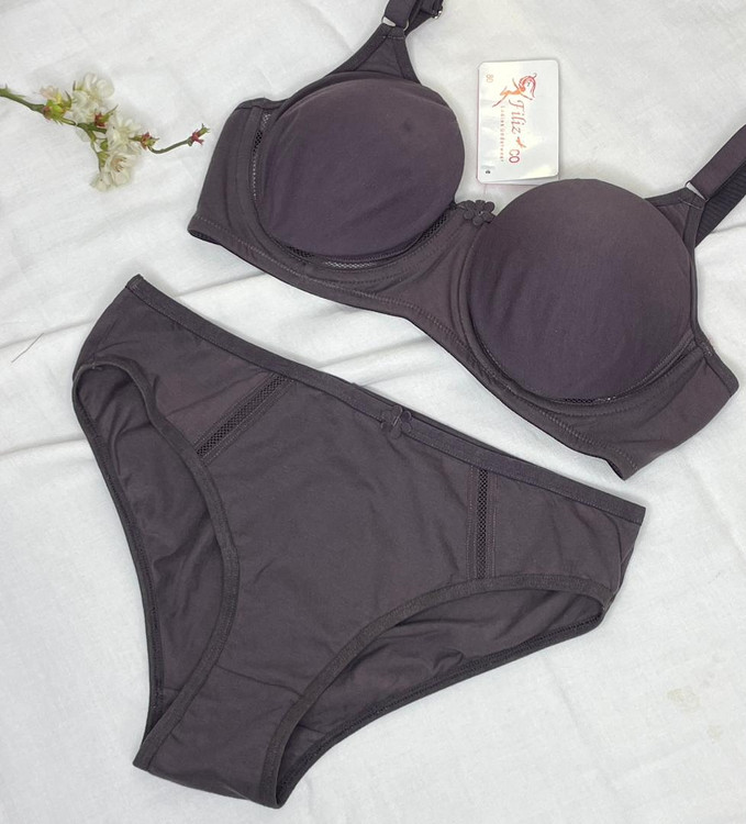 سوتین شورت و سوتین نخی موشی